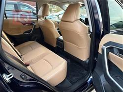 تۆیۆتا ڕاڤ 4